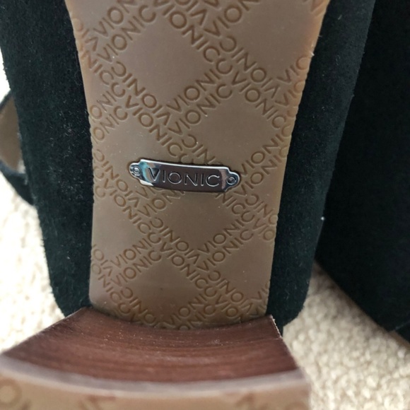 Vionic Kaia Black Suede Ankle Strap Booties 7.5 Wide - Picture 10 of 11